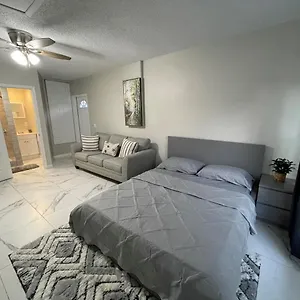 Adorable In Tampa. Tampa