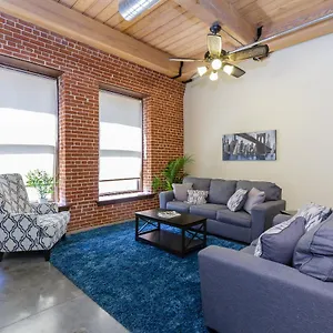 Posh Loft Walk To Cards And Convention Center , Saint Louis United States