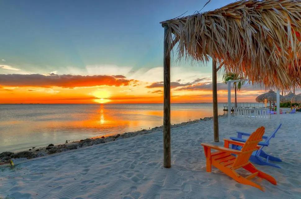 Apartment 410-Gorgeous Views, Waterfront, Wifi, Pool And Close To Bucs Stadium Tampa
